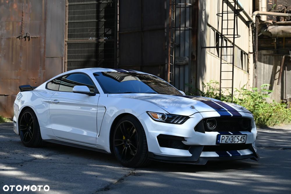 Ford Mustang Fastback 5.0 Ti-VCT V8 GT - 37