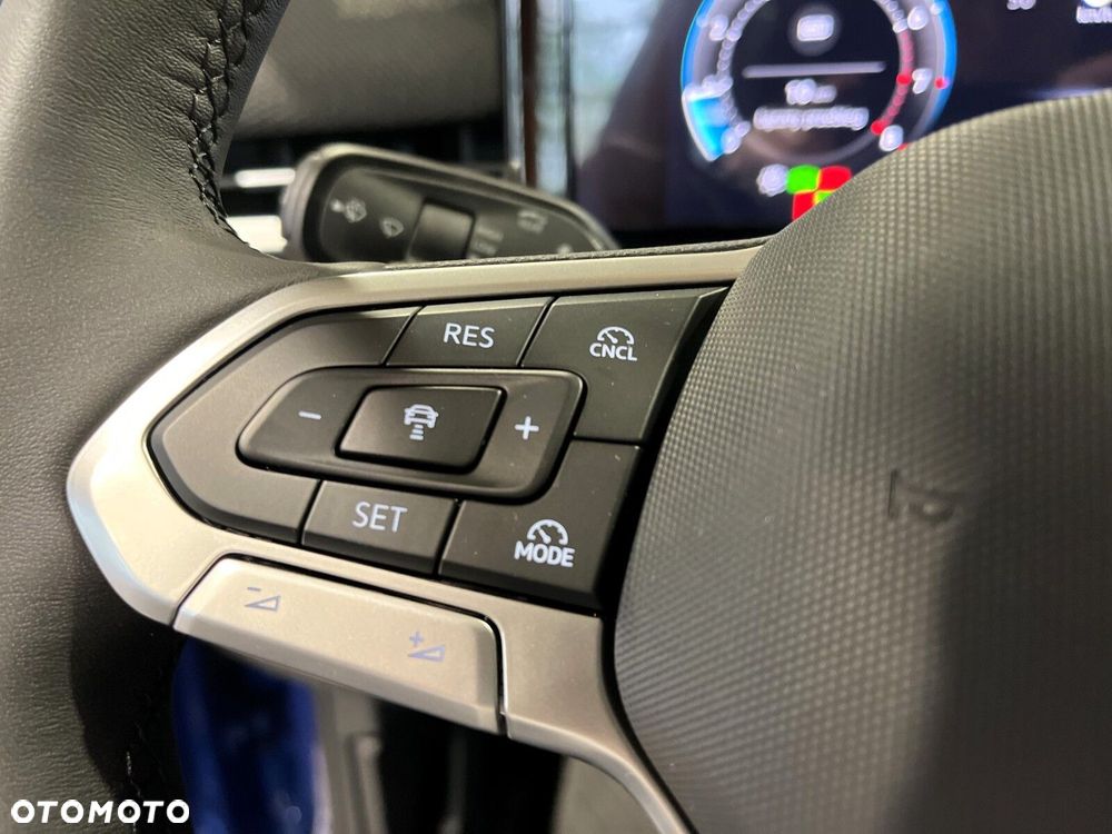Volkswagen T-Roc 1.5 eTSI Life DSG - 15