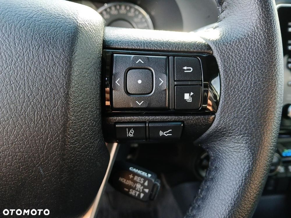 Toyota Hilux 2.8 D-4D Double Cab SR5 4x4 - 34