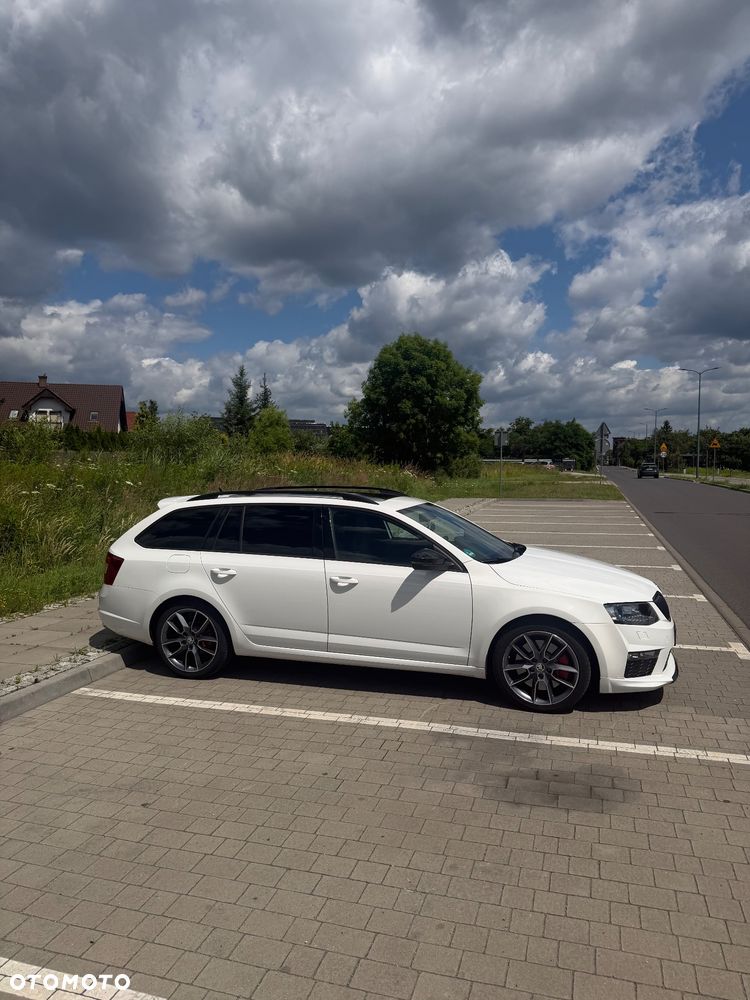 Skoda Octavia 2.0 TDI RS DSG - 10