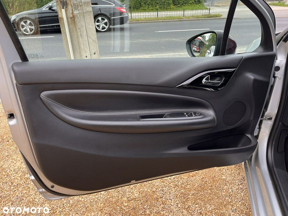 Citroën DS3 1.6 VTi SoChic - 11