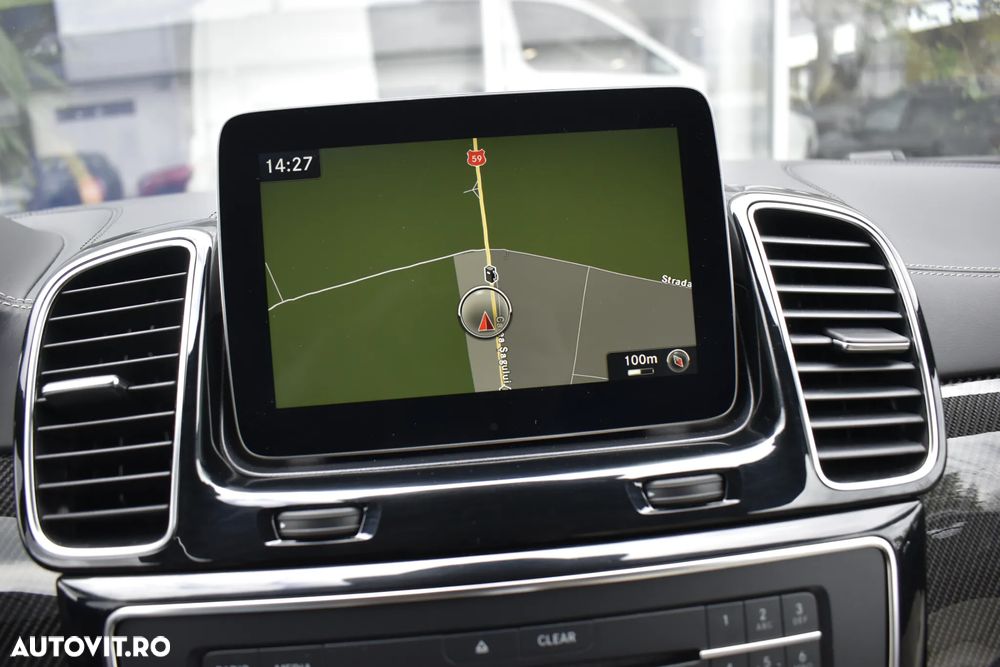 Mercedes-Benz GLS - 14