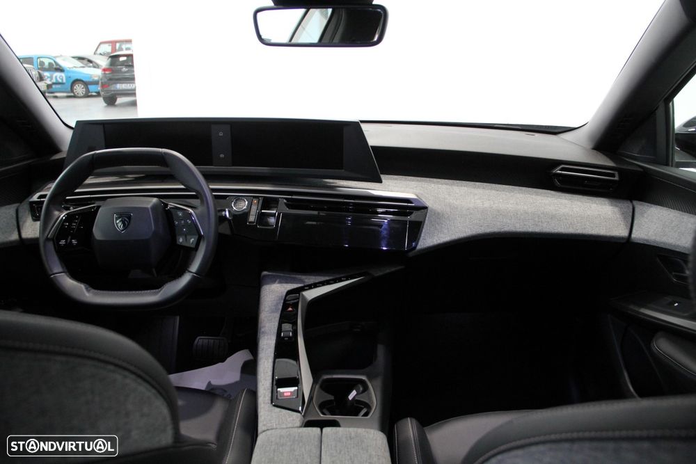 Peugeot 3008 1.2 Hybrid Allure e-DCS6 - 8