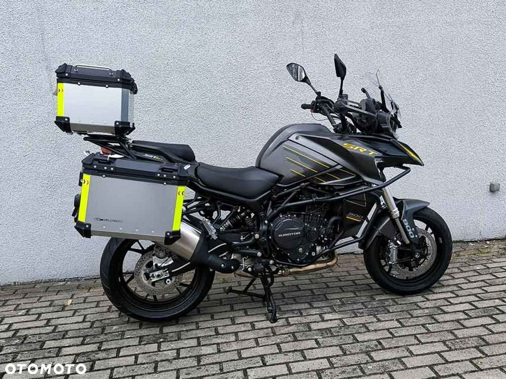 QJMOTOR SRT900S - 2