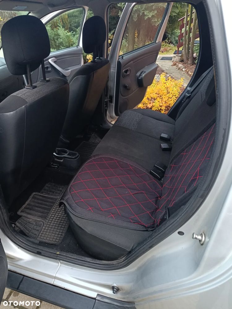 Dacia Duster 1.6 - 12