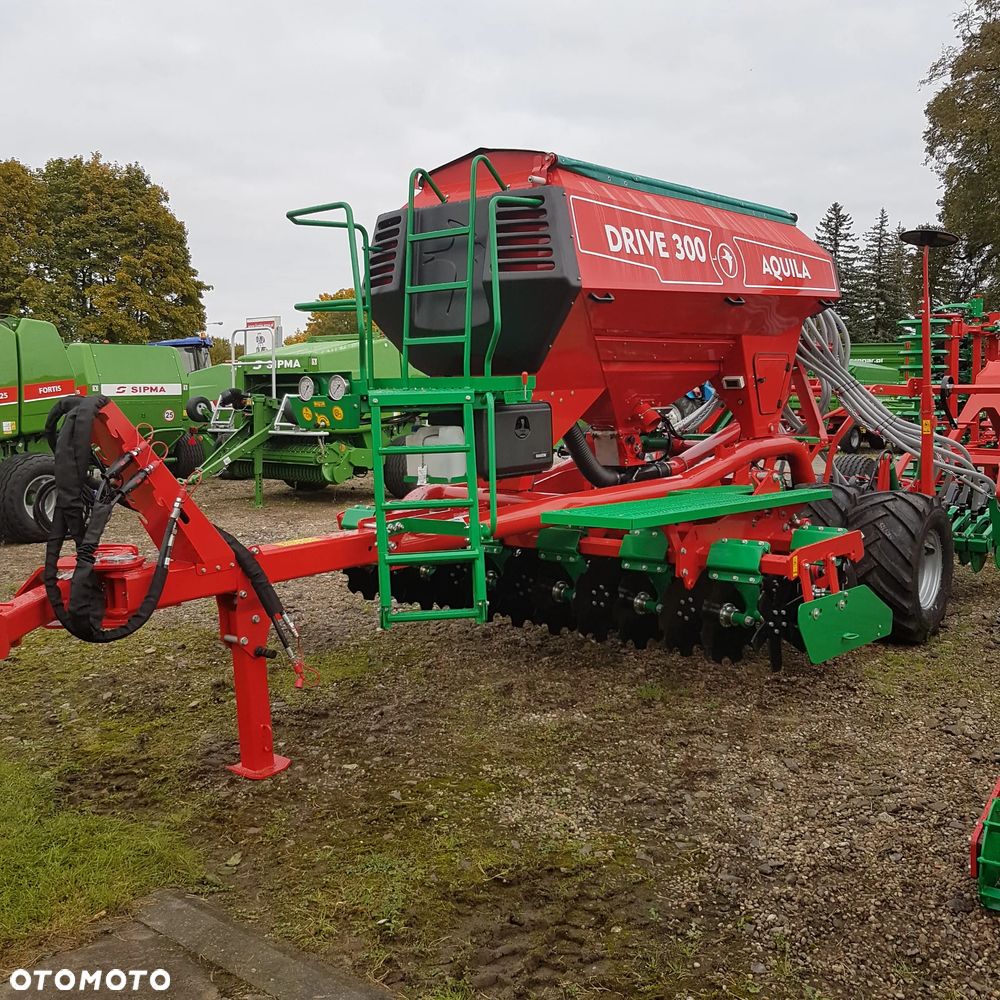 Agro-Masz AQUILA DRIVE 300 - 11
