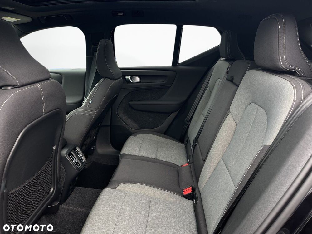 Volvo XC 40 B3 Ultra Dark - 15