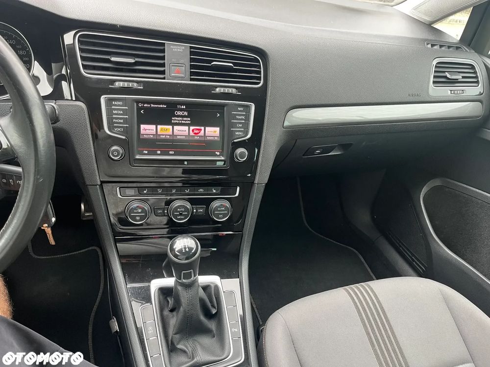 Volkswagen Golf 1.2 TSI BMT Trendline - 9