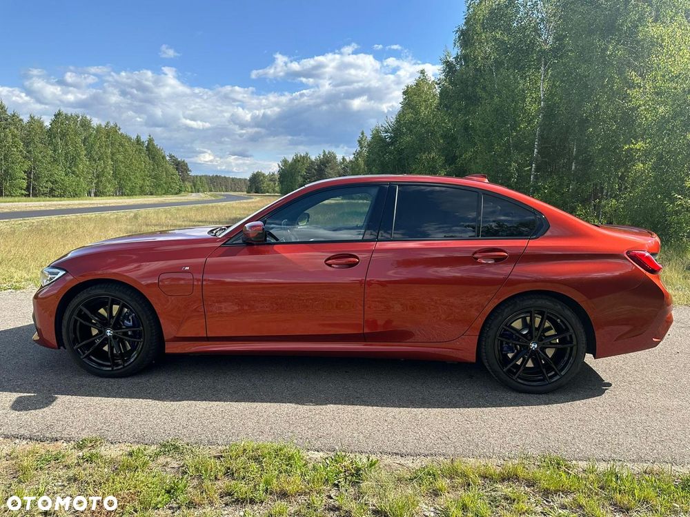 BMW Seria 3 330e M Sport sport - 2