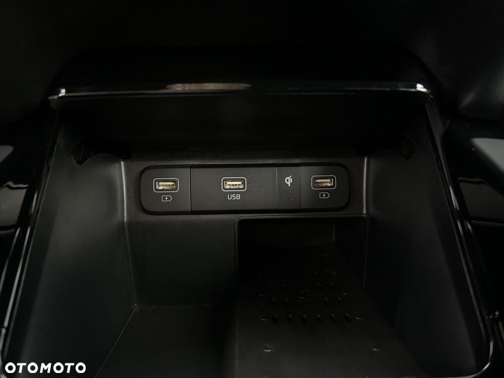 Kia Sorento 1.6 T-GDI HEV Prestige Line 7os - 31