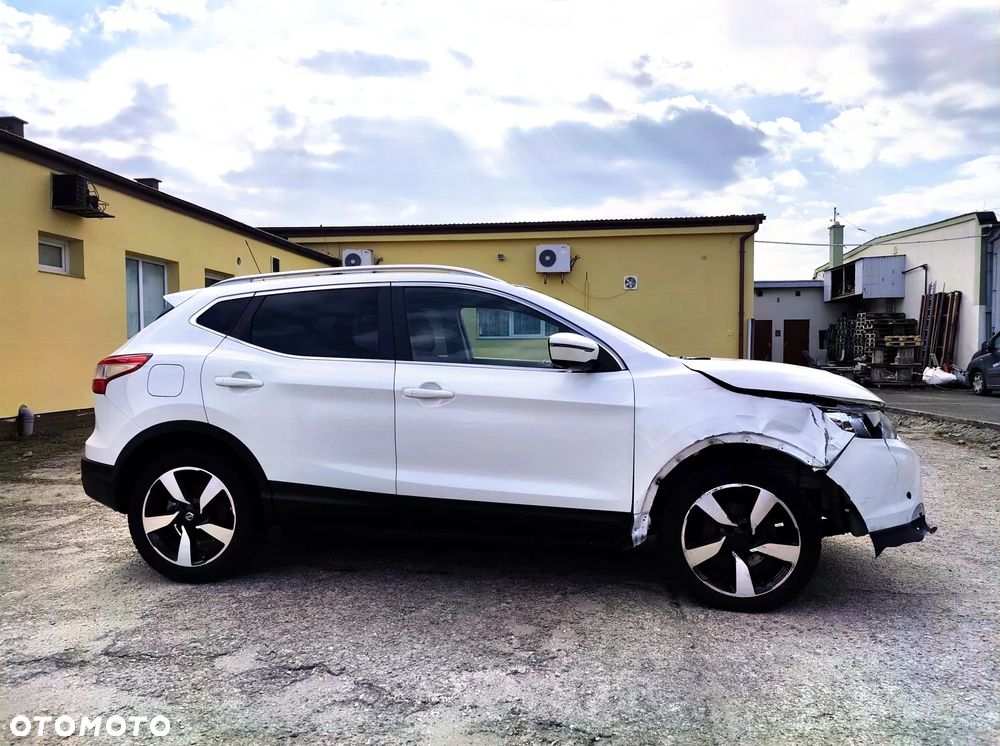 Nissan Qashqai 1.5 dCi DPF 360 - 5