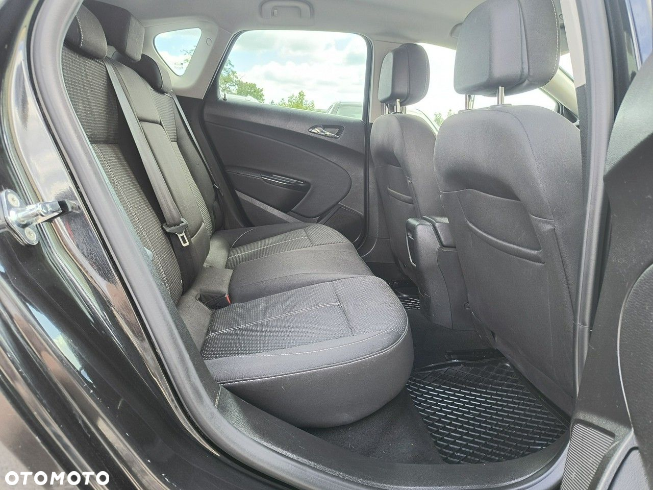Opel Astra IV 2.0 CDTI Cosmo S&S - 13