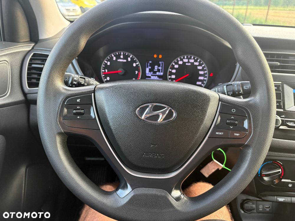Hyundai i20 1.2 BlueDrive Classic + - 22