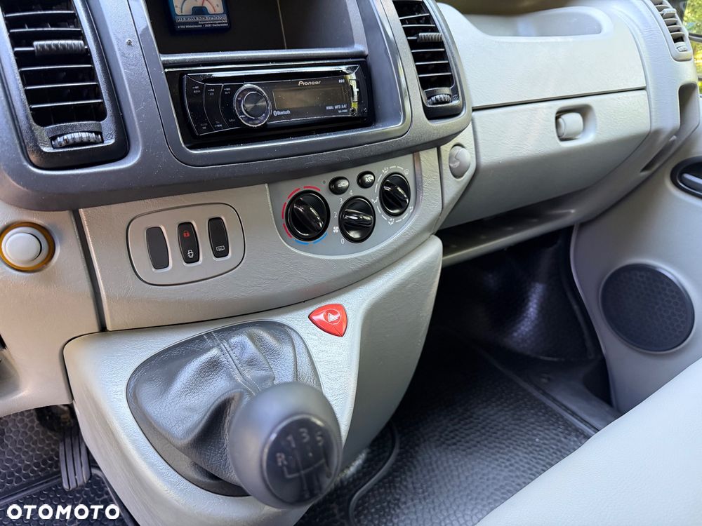 Opel Vivaro - 19