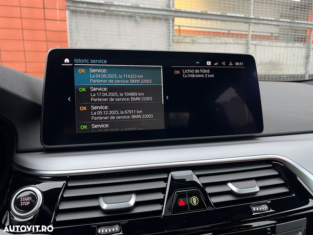 BMW Seria 5 530e Aut. Luxury Line - 35