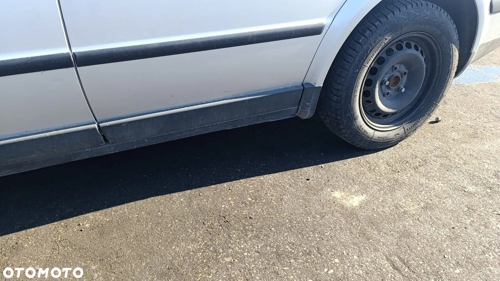 34677 volkswagen passat b5 fl sedan 1.6 ALZ na częsci lakier LA7W - 10