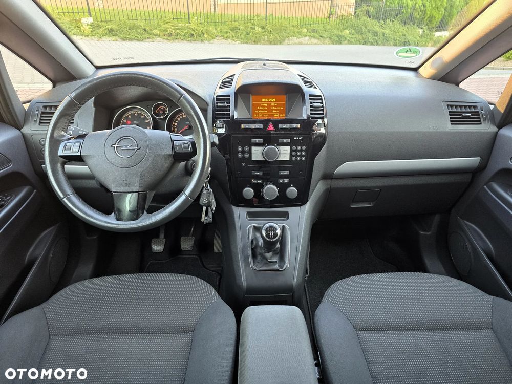 Opel Zafira 1.8 Innovation 110 Jahre - 24