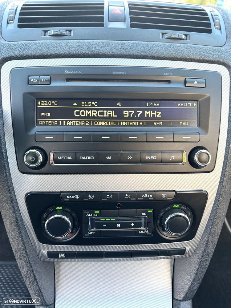 Skoda Octavia Break 1.6 TDi Sportline Pack - 9