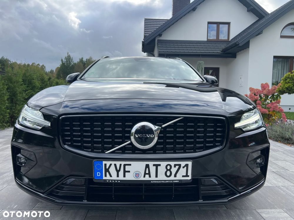 Volvo V60 B4 D Ultimate Dark - 2