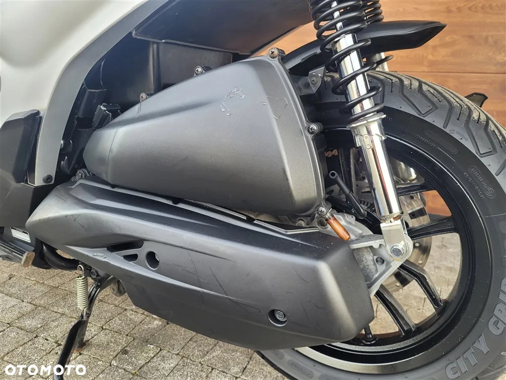 Kymco People - 17