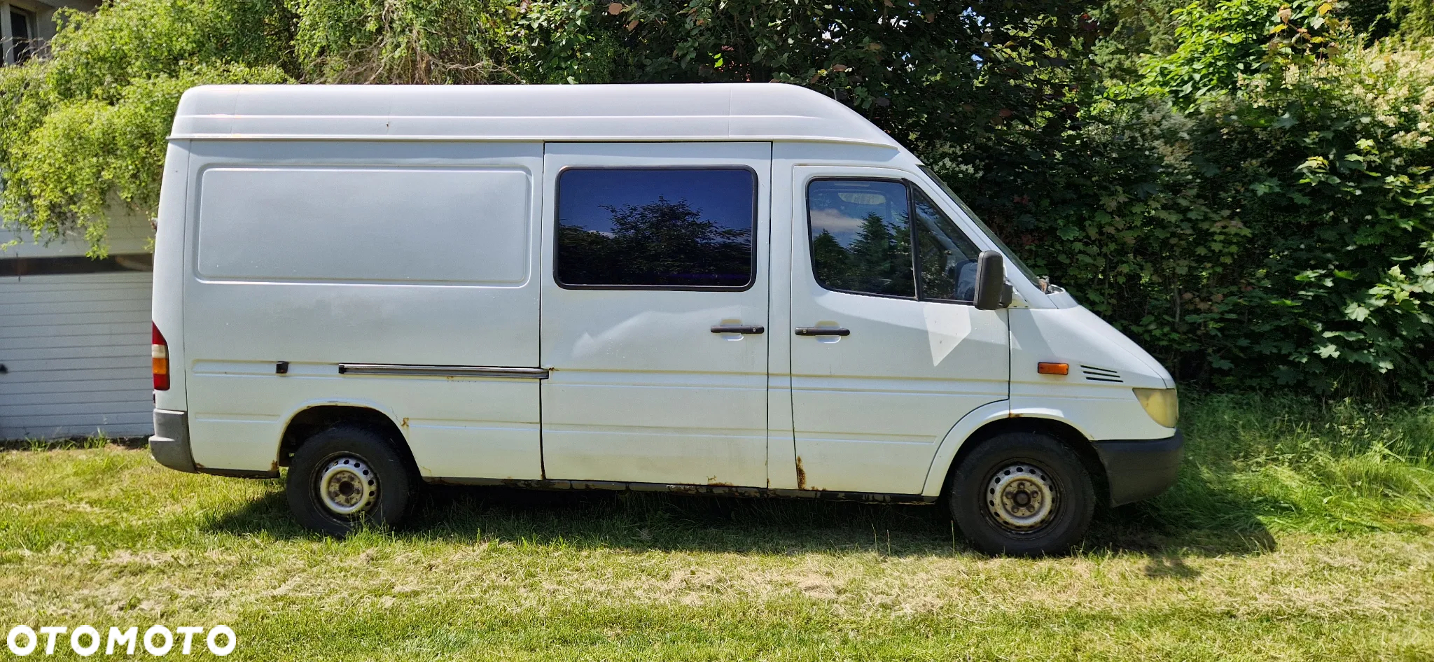 Mercedes-Benz Sprinter - 2