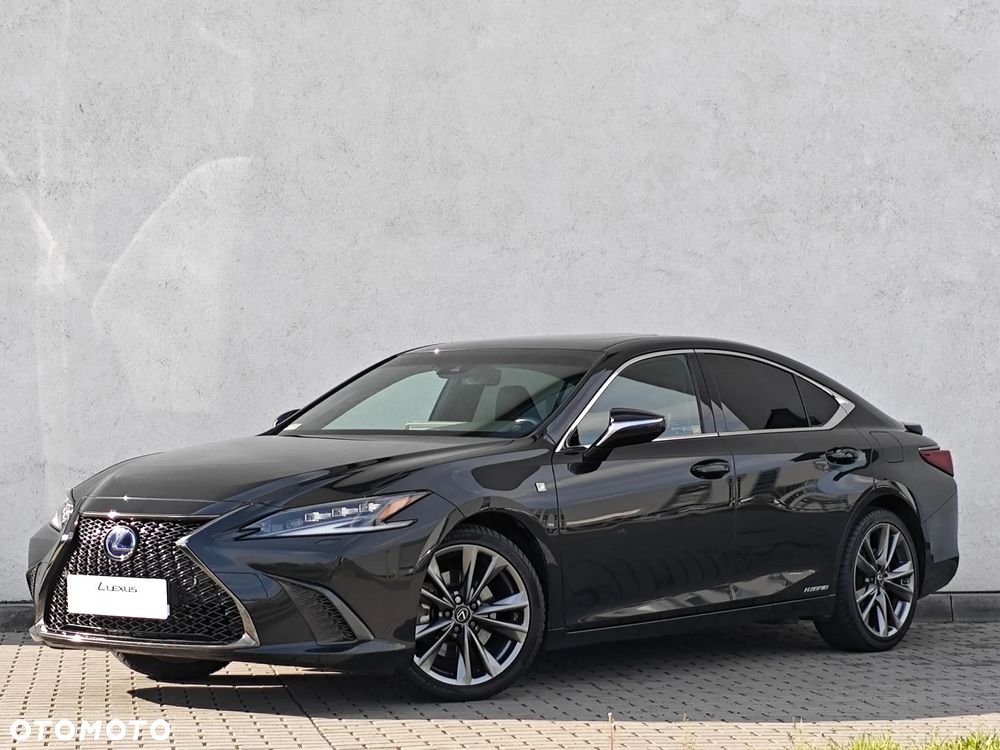 Lexus ES 300h F Sport Edition - 2