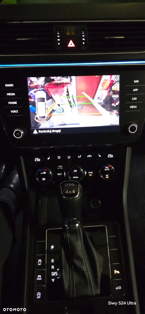 Skoda Superb 2.0 TDI 4x4 Sportline DSG - 21