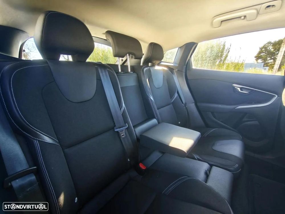 Volvo V40 1.6 D2 Eco Momentum - 14