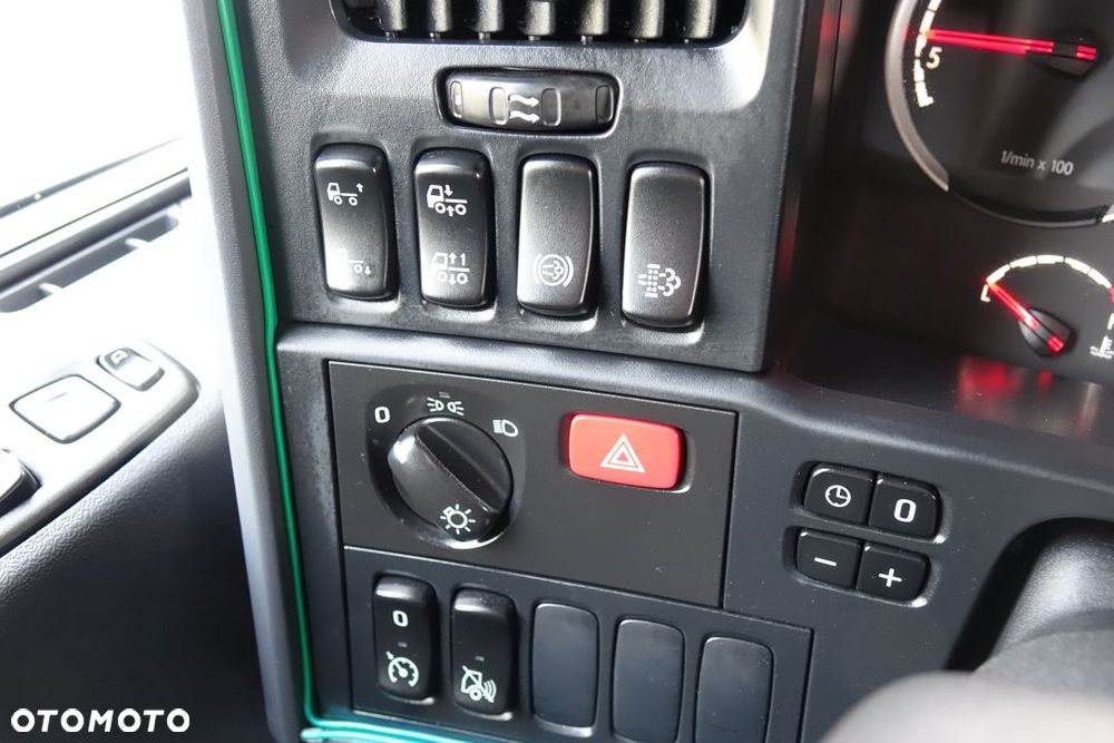 Scania R410 / EURO 6 / STANDARD / AUTOMAT / RETARDER / KLIMATYZACJA POSTOJOWA / 2 ZBIORNIKI - 26