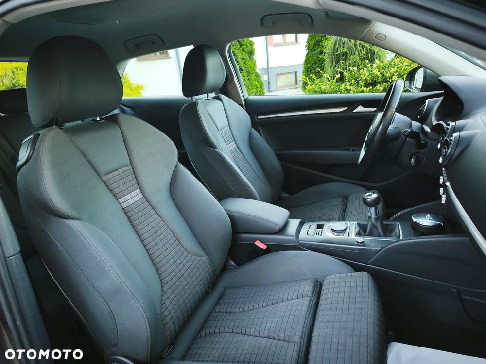Audi A3 3-drzwiowe 1.4 TFSI Ambiente - 19