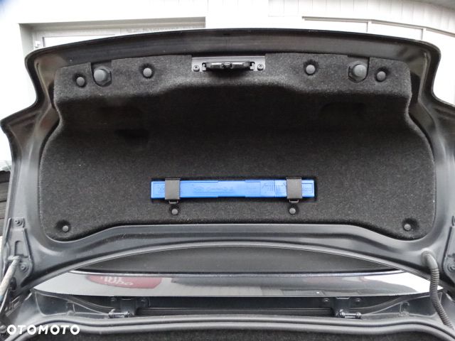 BMW 1  E88 CABRIO KPL BAGAŻNIK TAPICERKA BOCZKI - 5