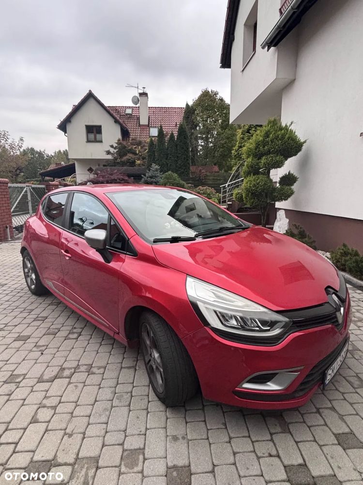 Renault Clio - 7
