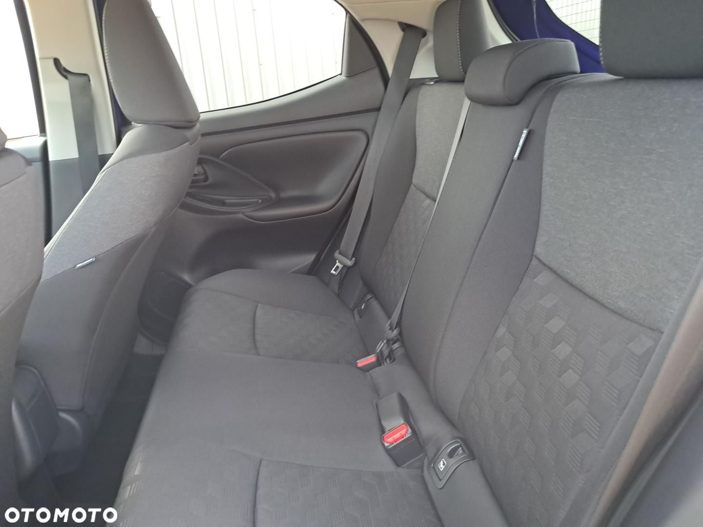 Toyota Yaris - 11