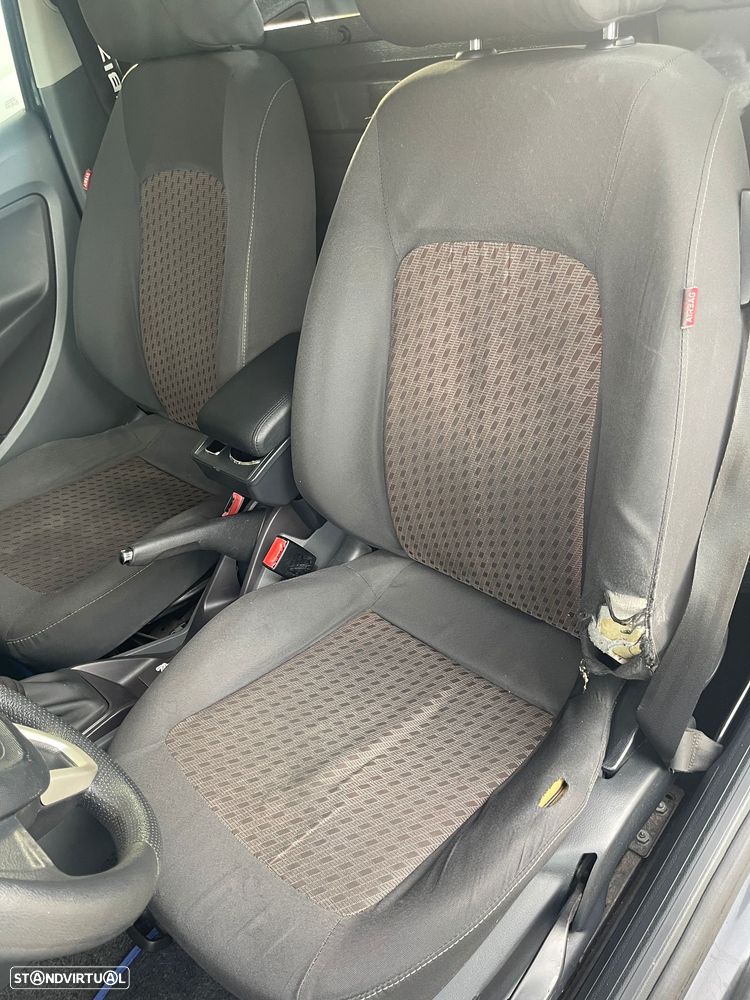 Seat Ibiza 2010 photo 3