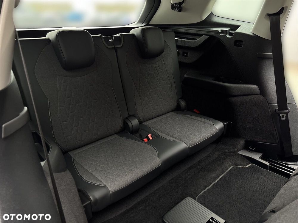 Volkswagen Tayron 1.5 eTSI mHEV Life DSG - 12