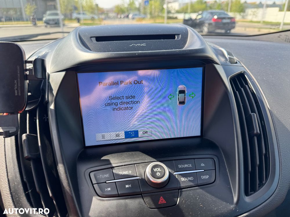 Ford Kuga 2.0 TDCi 4WD Powershift Vignale - 12
