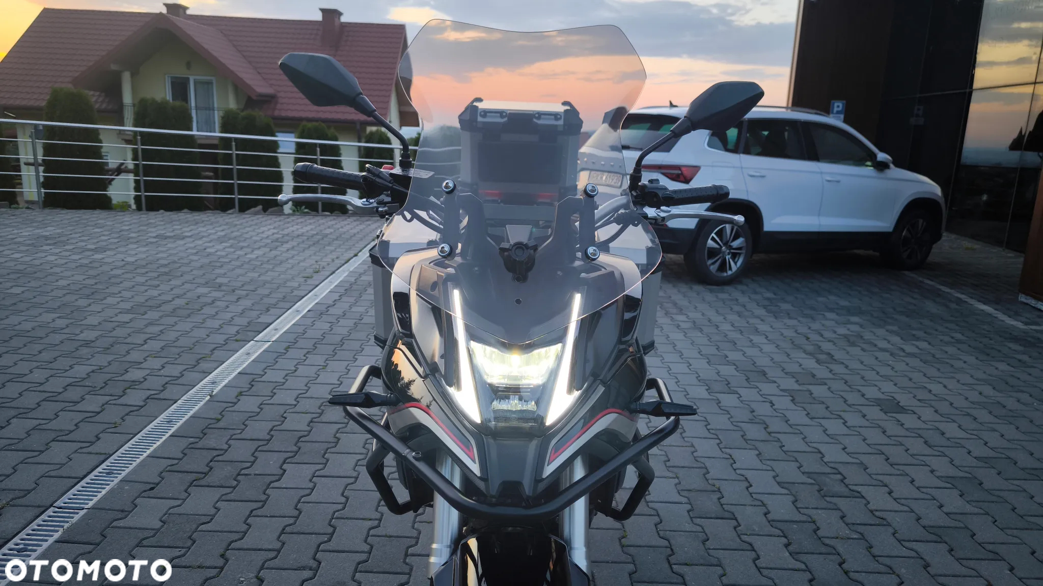 VOGE 500DSX - 18