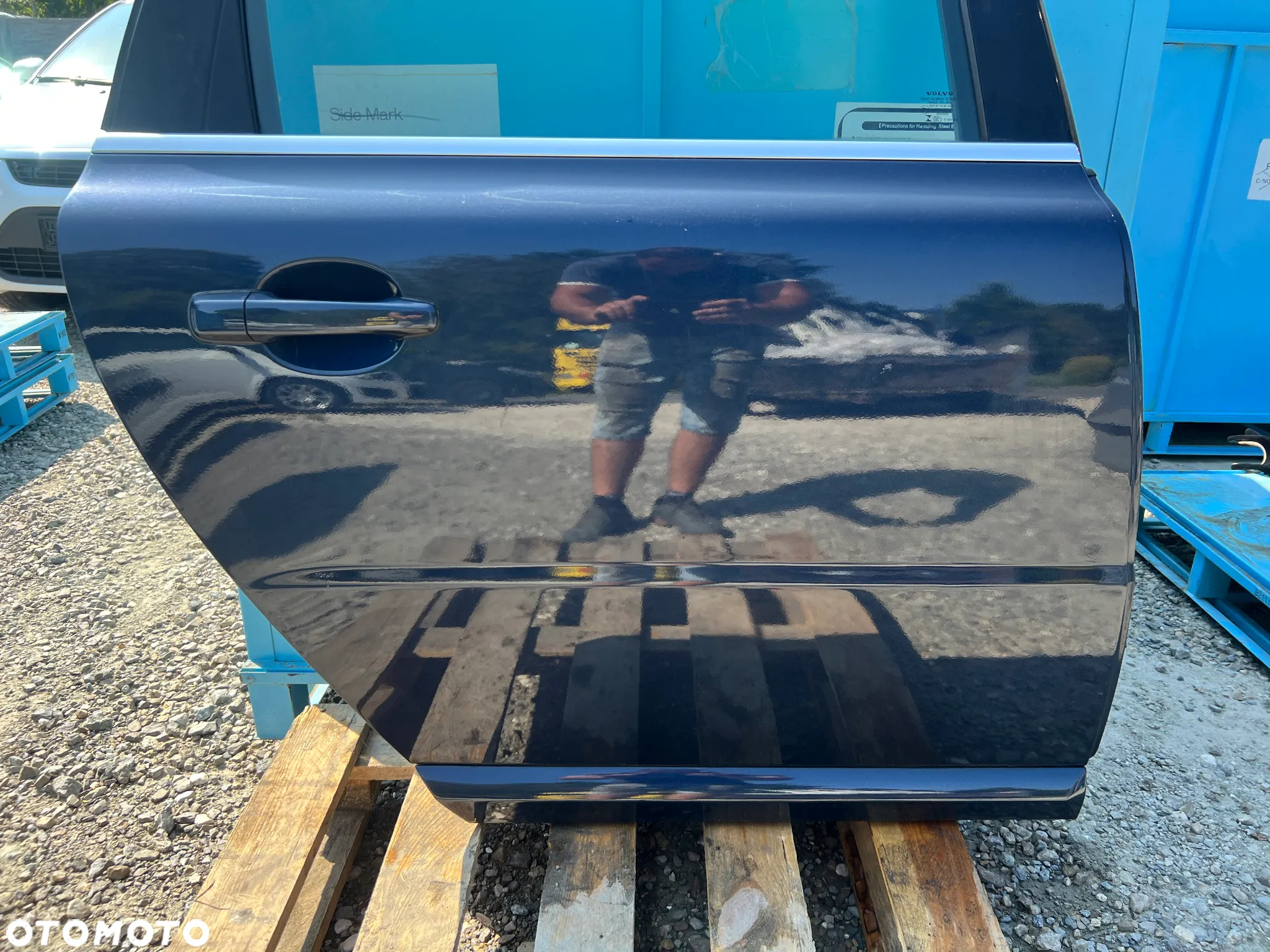 DRZWI PRAWY TYŁ PRAWE TYLNE VOLVO V70 III 498-46 - 2