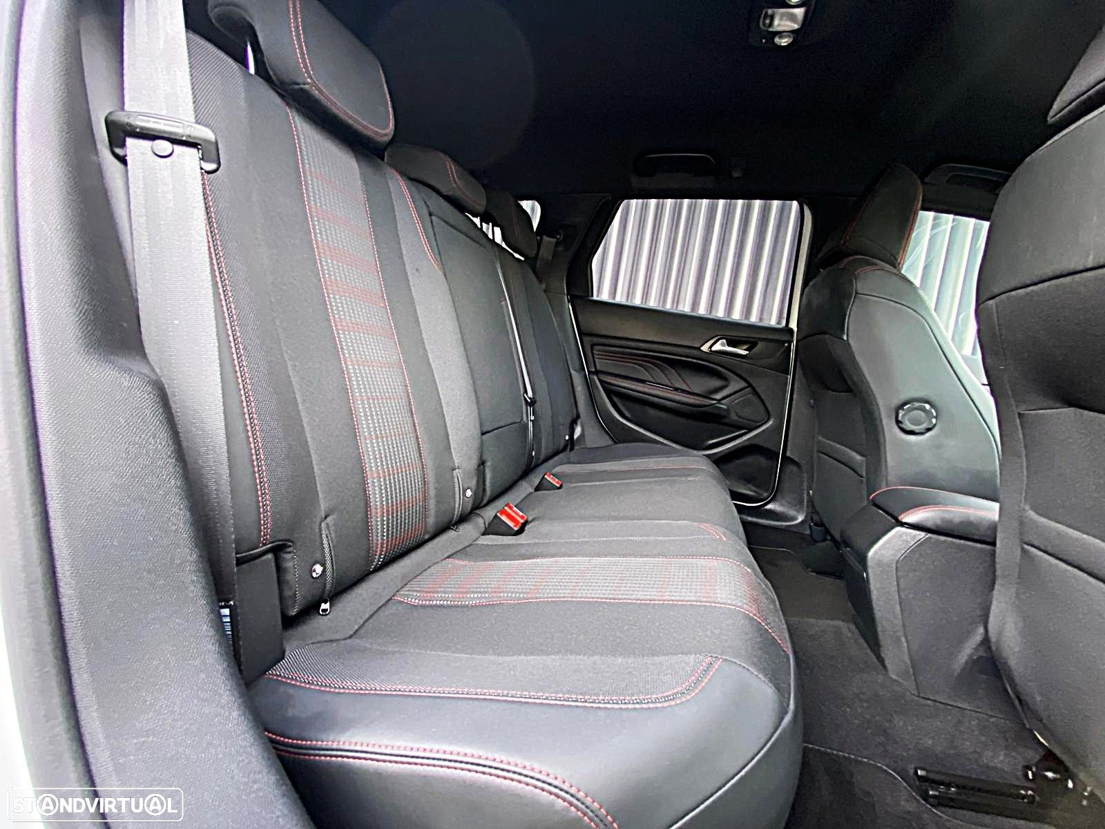 Peugeot 308 SW 1.2 PureTech GT Line EAT6 - 11