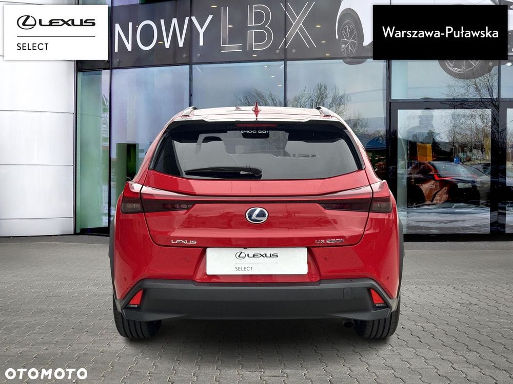Lexus UX - 7