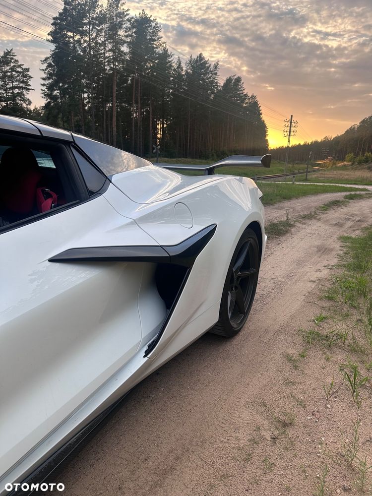 Chevrolet Corvette - 6