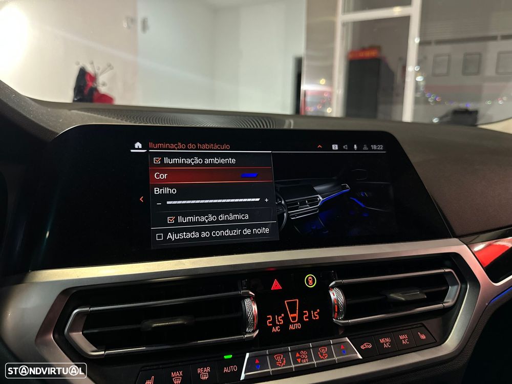 BMW 318 d Touring Line Luxury Auto - 24