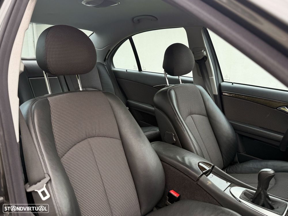 Mercedes-Benz E 220 CDI Avantgarde - 13