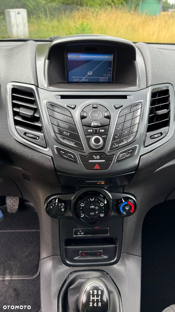 Ford Fiesta - 16