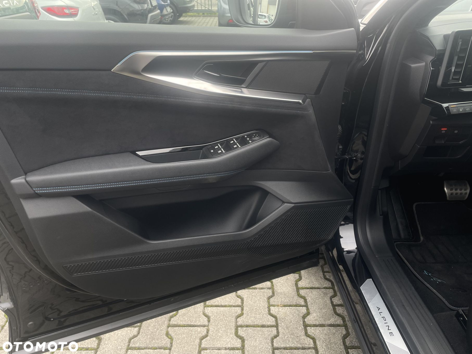 Renault Austral 1.2 E-Tech Full Hybrid 200 Iconic esprit Alpine MMT - 10