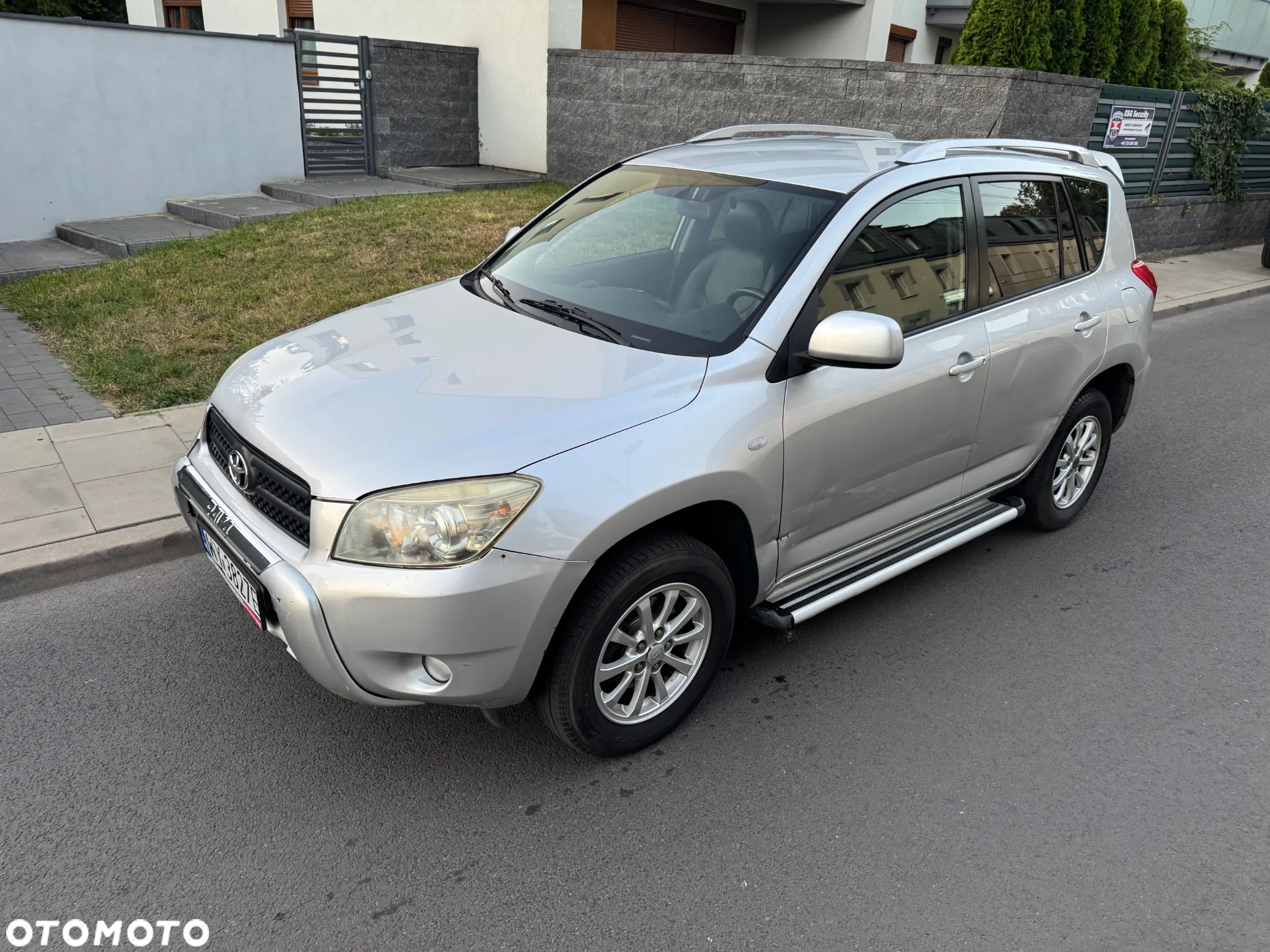 Toyota RAV4 2.0 VVT-i Sol - 2