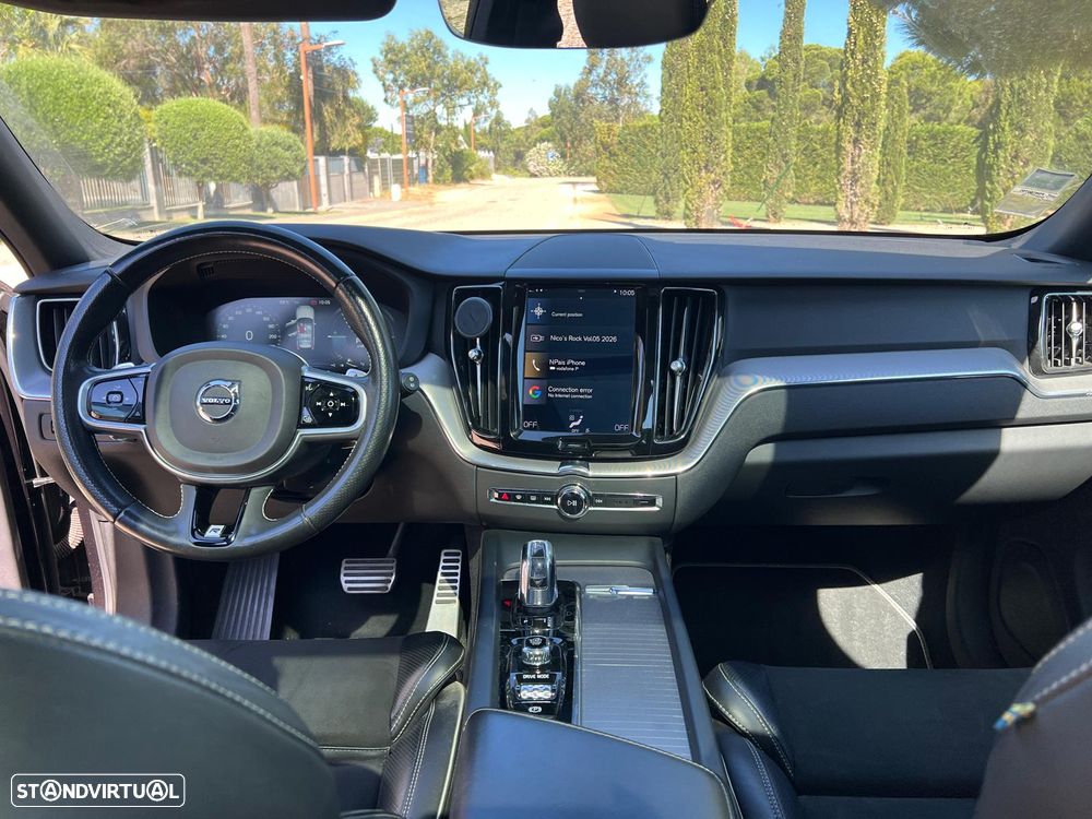 Volvo XC 60 2.0 T8 PHEV R-Design AWD - 9