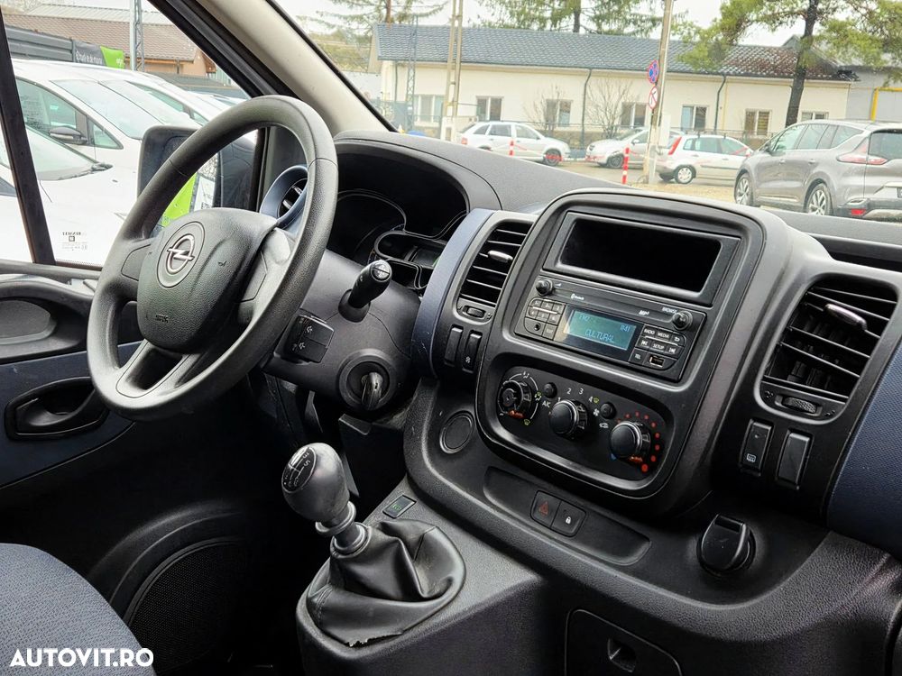 Opel Vivaro/Renault Trafic - 8