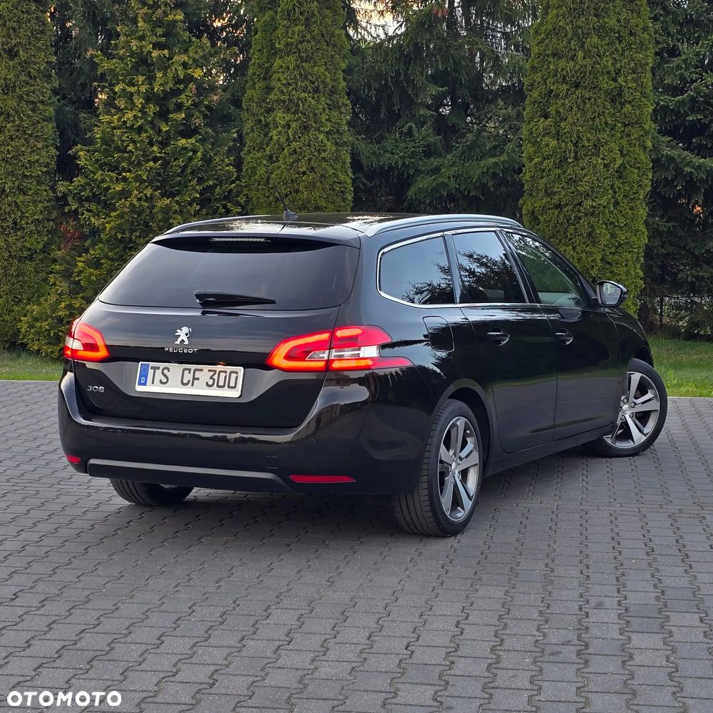 Peugeot 308 PureTech 130 GPF EAT8 Stop & Start Active Business-Paket - 16