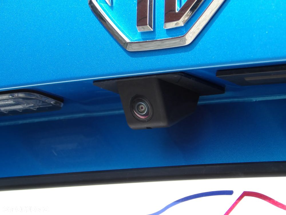 MG ZS 1.5 HEV+ Exclusive - 8